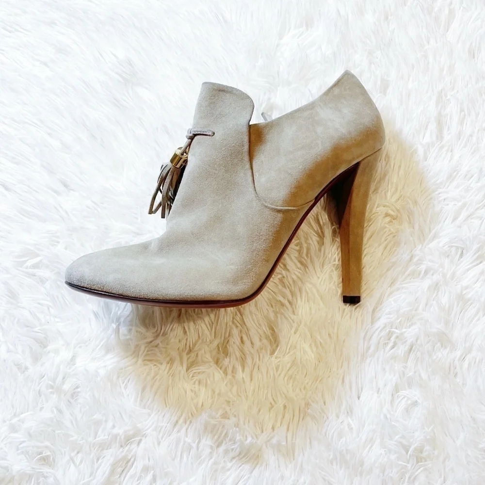 Gucci Suede Heeled Bootie Tassel Accents sz42 NEW - Picture 6 of 11